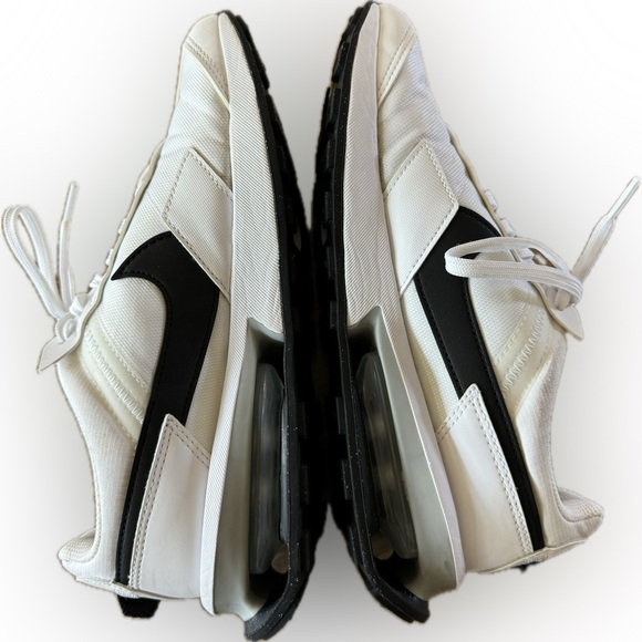 Nike Women’s Air Max Pre-Day White Black Sneakers Size 8 - Picture 6 of 7